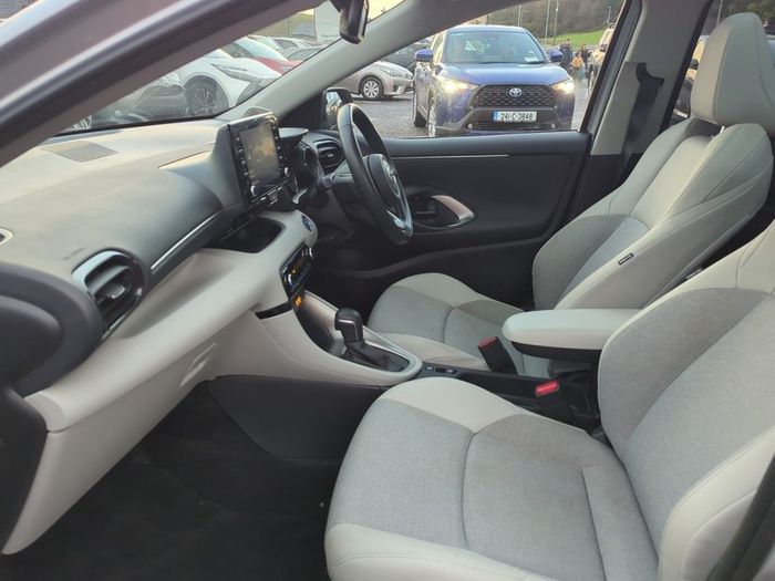 Toyota Yaris 2023