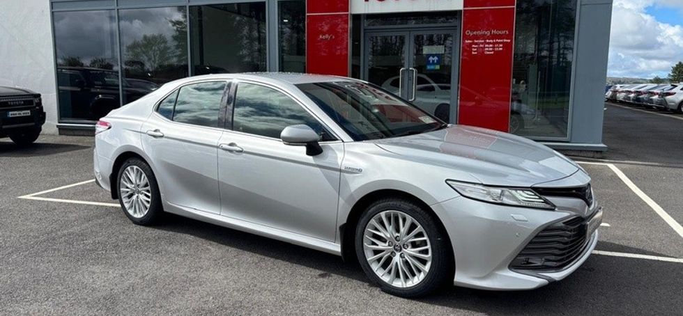 Toyota Camry 2021