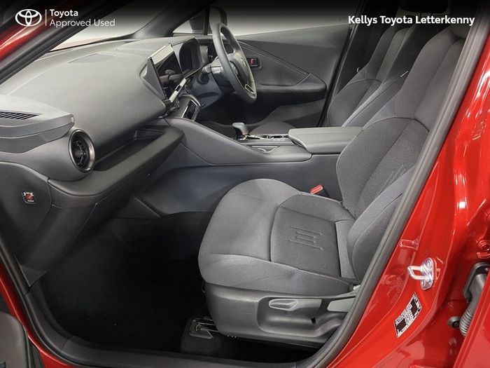 Toyota C-HR 2025
