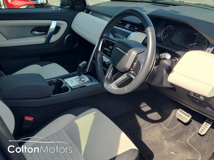 Land Rover Discovery Sport 2023