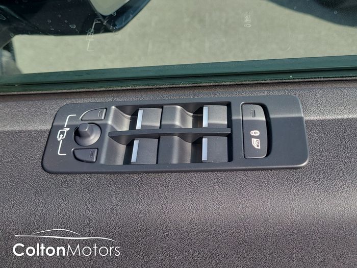 Land Rover Discovery Sport 2023