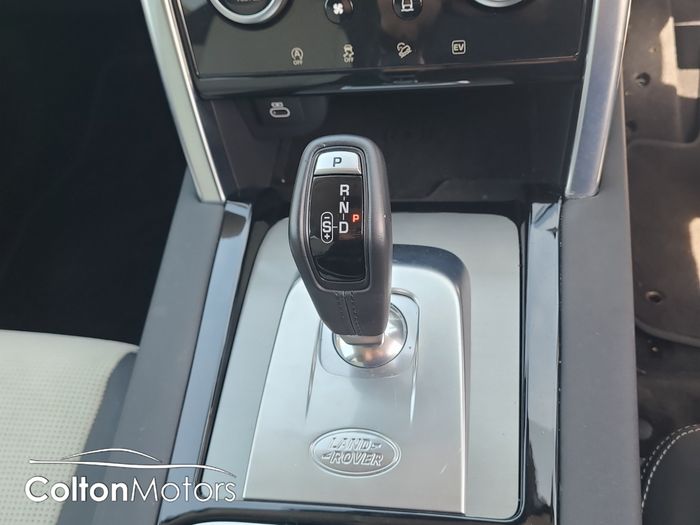 Land Rover Discovery Sport 2023