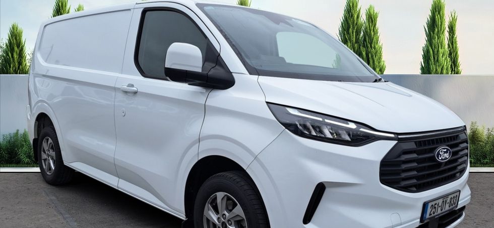Ford Transit Custom 2025