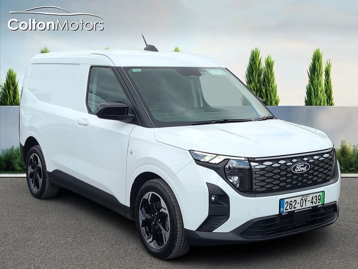 Ford TRANSIT COURIER 2026
