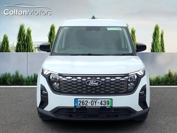 Ford TRANSIT COURIER 2026