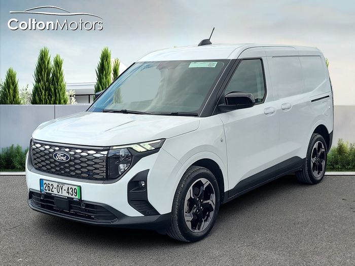Ford TRANSIT COURIER 2026