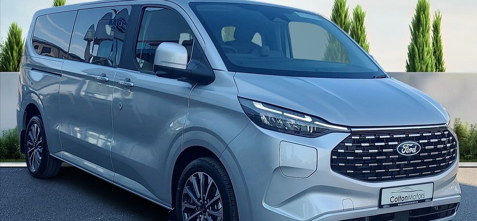 Ford Tourneo Custom 2026