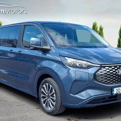 Ford Tourneo Custom 2025