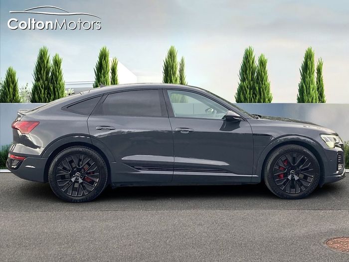 Audi Q8 2024