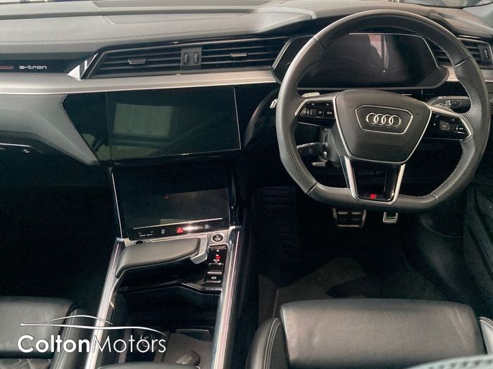 Audi Q8 2024