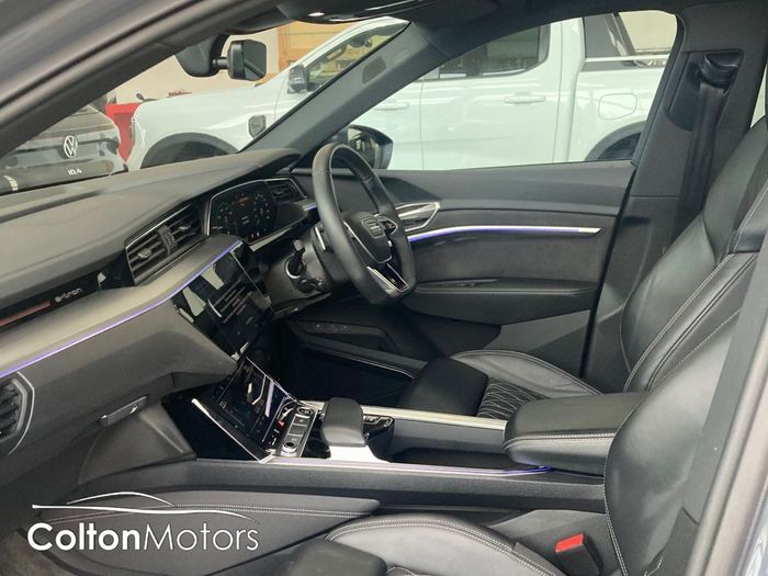 Audi Q8 2024