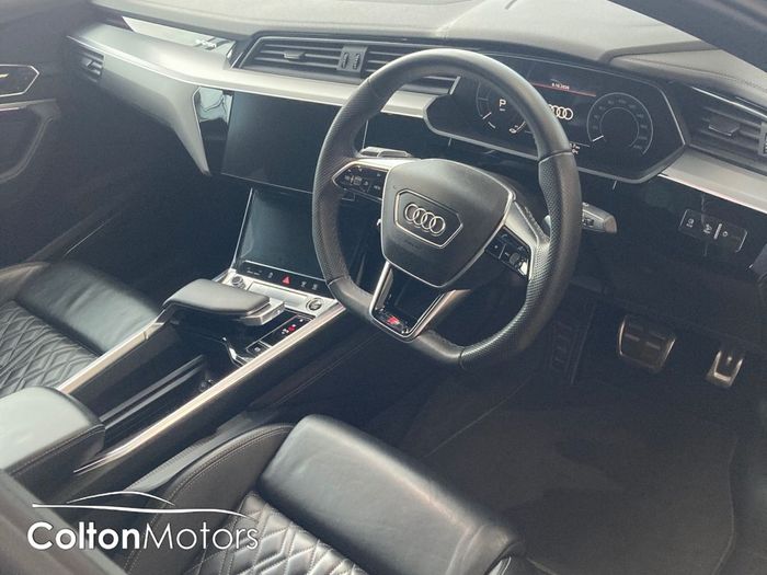 Audi Q8 2024