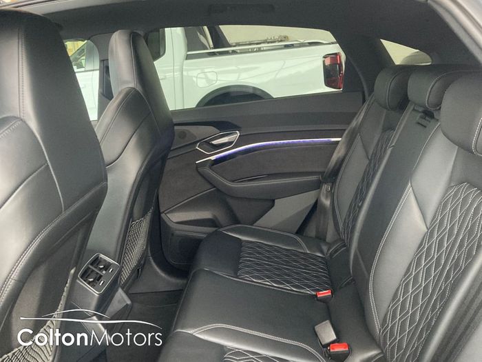 Audi Q8 2024