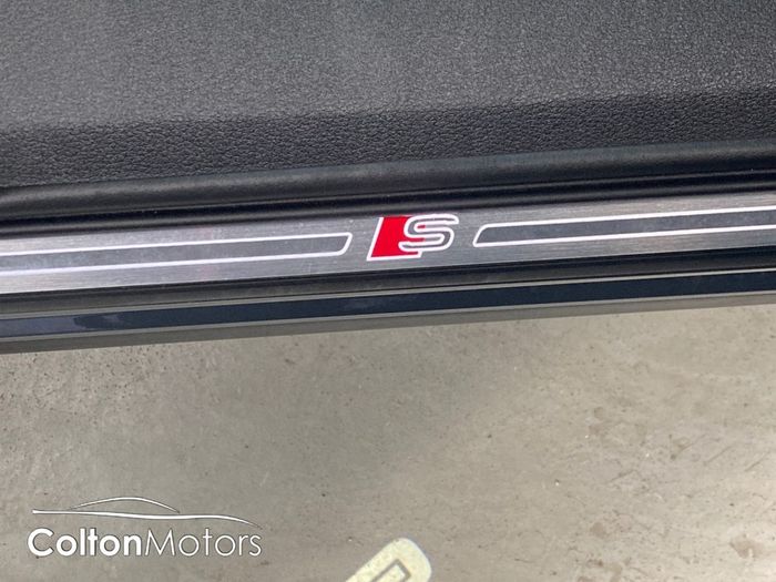 Audi Q8 2024