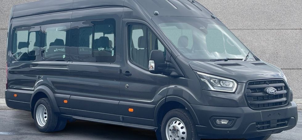 Ford Transit Minibus 2026