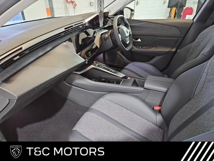 Peugeot 408 2025