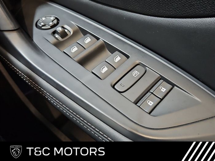 Peugeot 408 2023