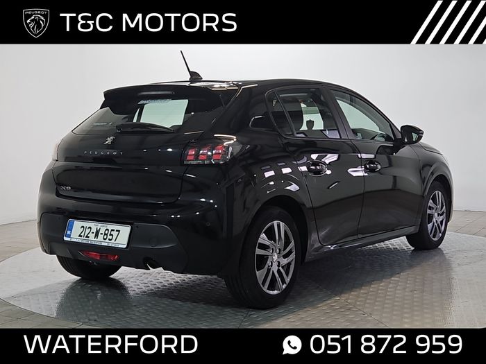 Peugeot 208 2021