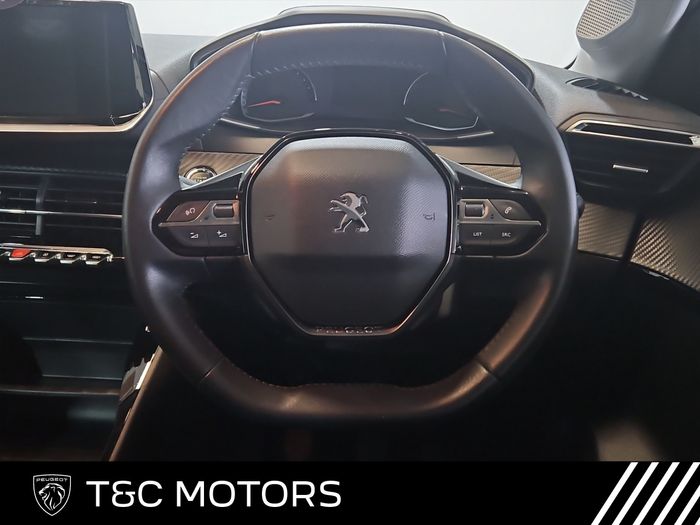 Peugeot 208 2021