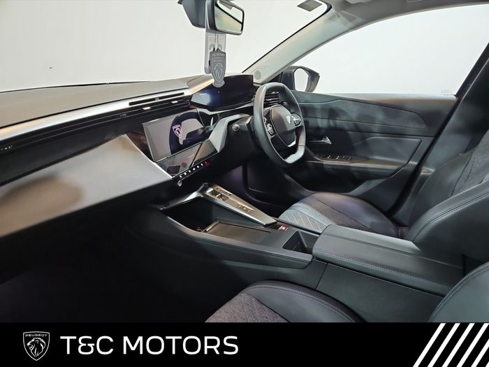 Peugeot 408 2023