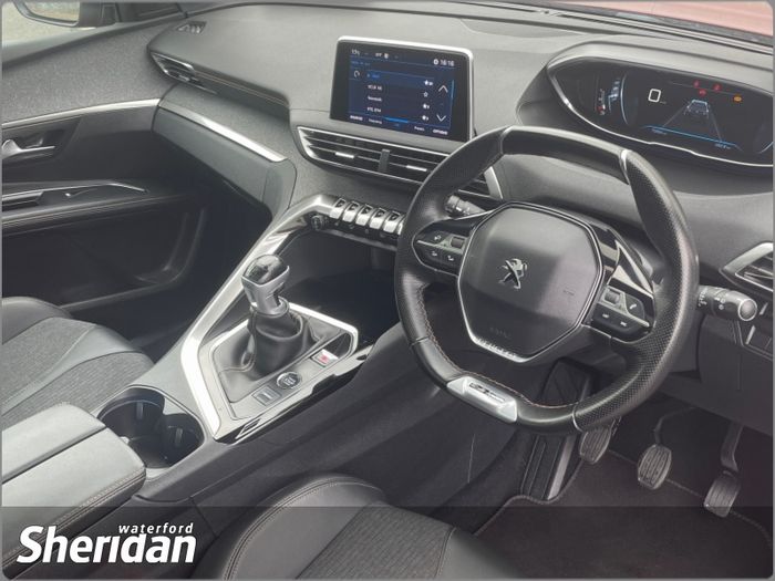 Peugeot 5008 2020