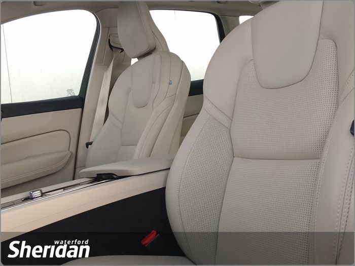 Volvo XC60 2022