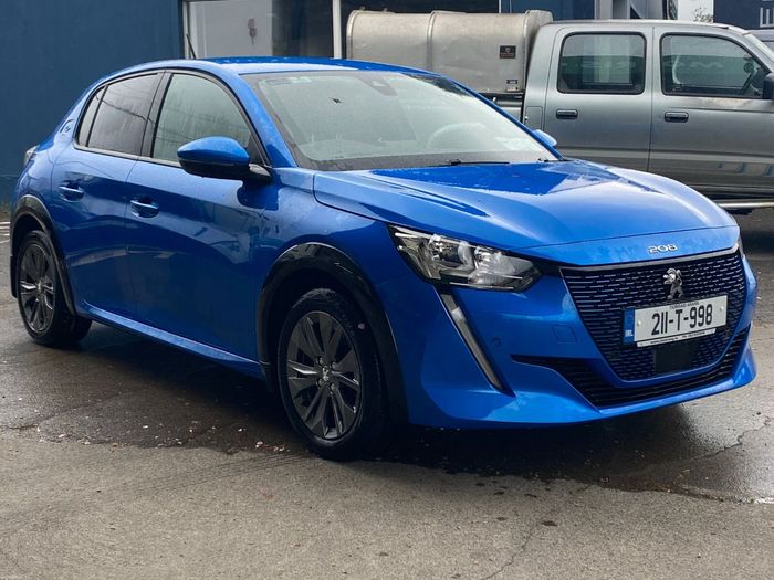Peugeot 208 2021
