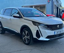 Peugeot 5008 2021
