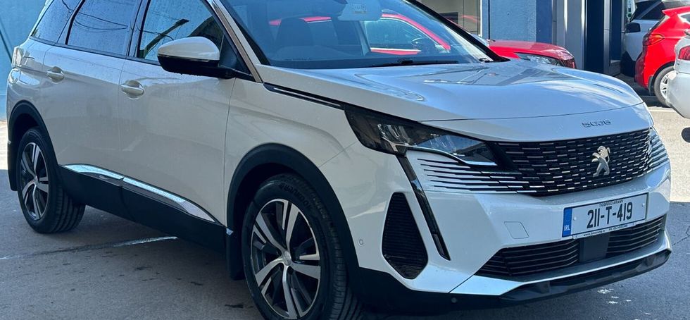 Peugeot 5008 2021