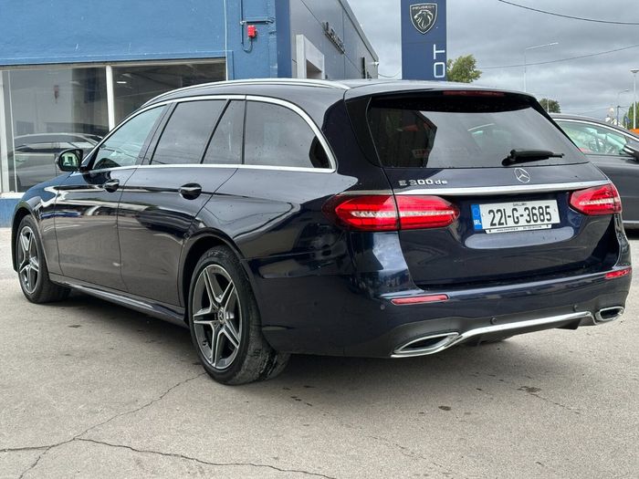 Mercedes-Benz E-Class 2022