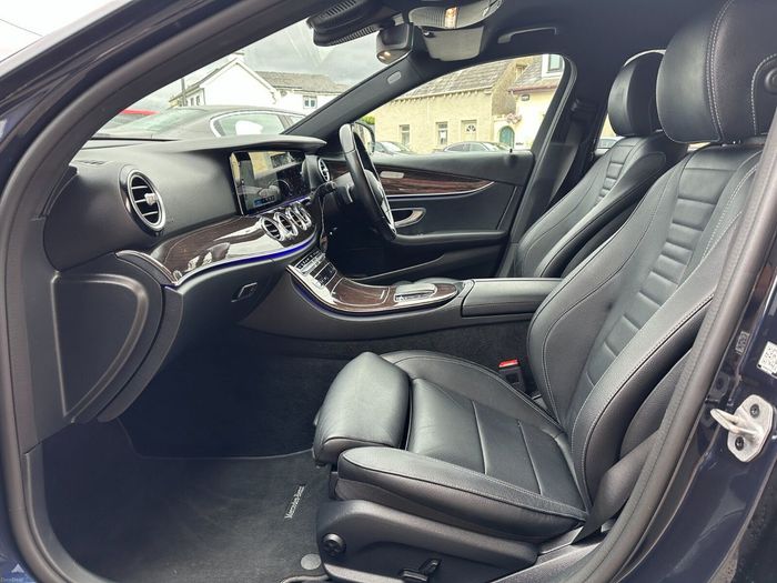 Mercedes-Benz E-Class 2022