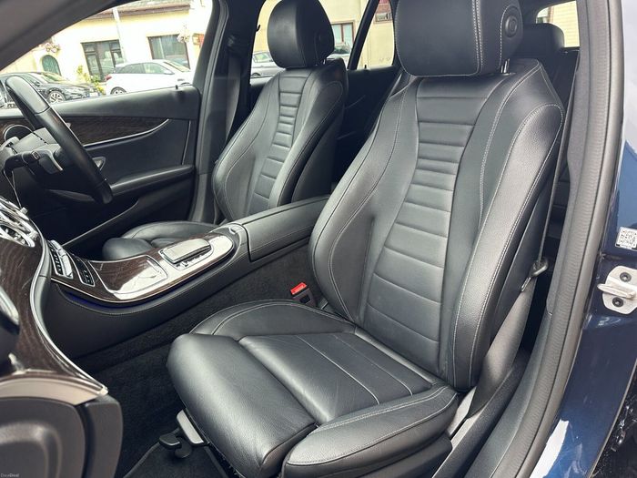 Mercedes-Benz E-Class 2022
