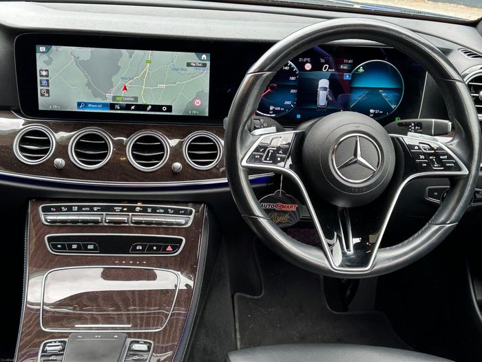 Mercedes-Benz E-Class 2022