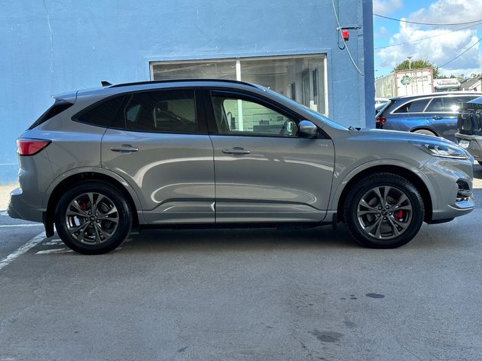 Ford Kuga 2023