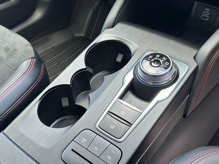 Ford Kuga 2023