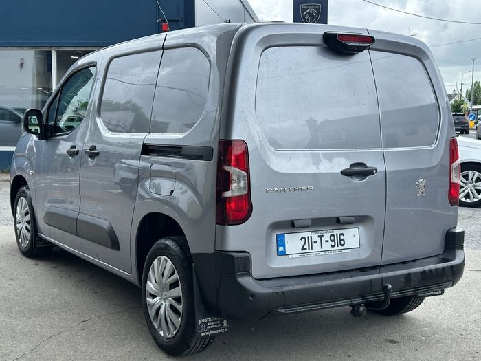 Peugeot Partner 2021