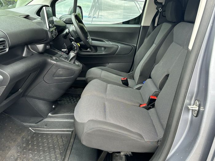 Peugeot Partner 2021