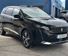 Peugeot 5008 2021