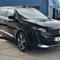 Peugeot 5008 2021