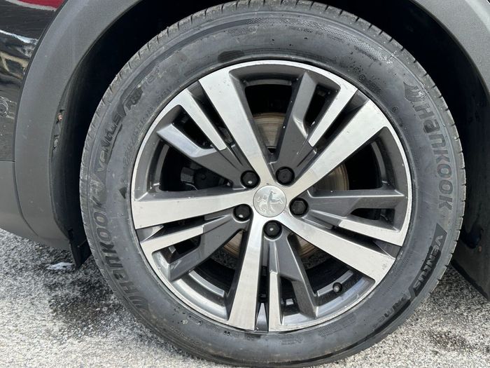 Peugeot 5008 2021