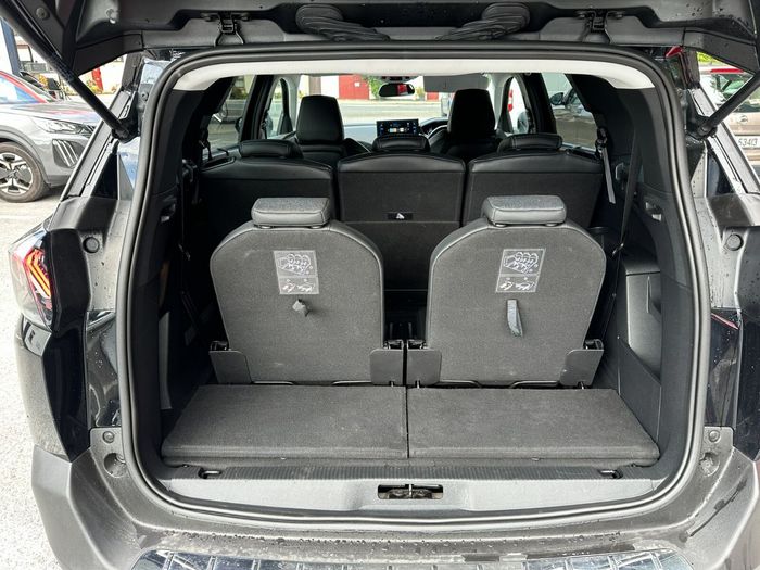 Peugeot 5008 2021
