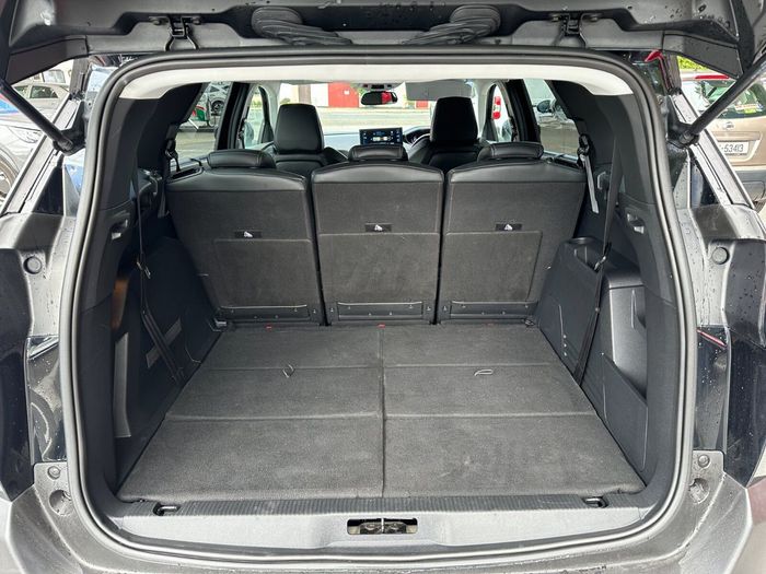Peugeot 5008 2021