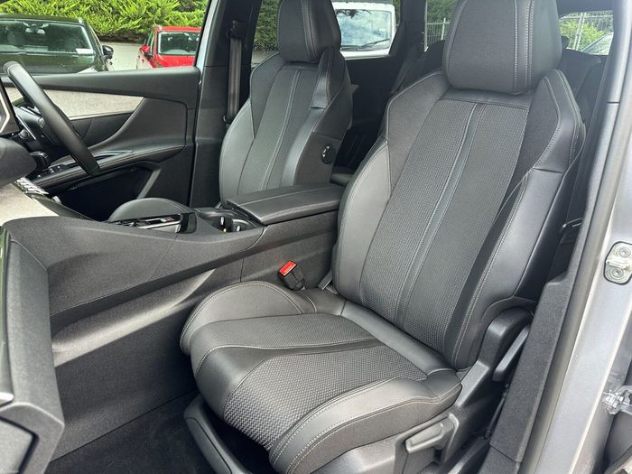 Peugeot 5008 2025