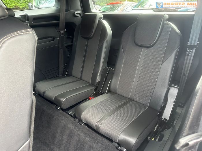 Peugeot 5008 2025