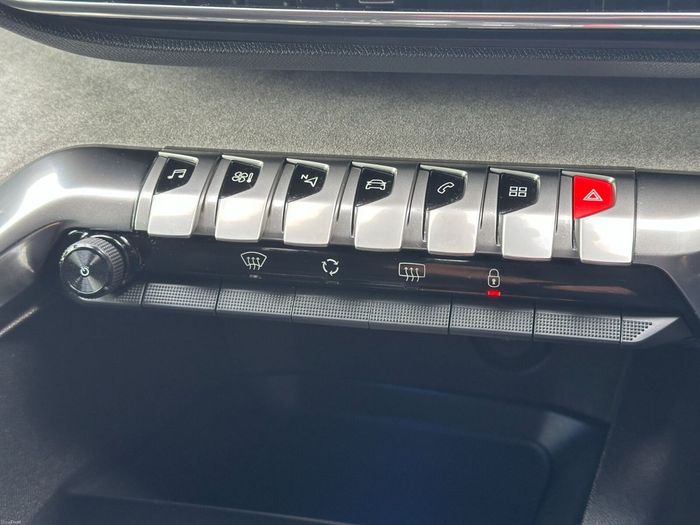 Peugeot 5008 2025