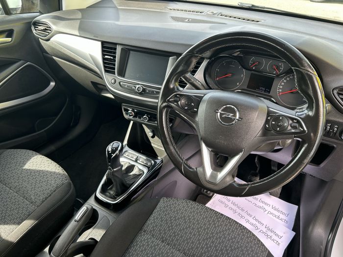 Opel Crossland X 2017