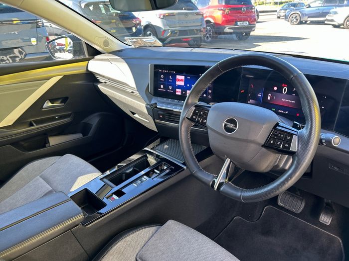 Opel Astra 2024