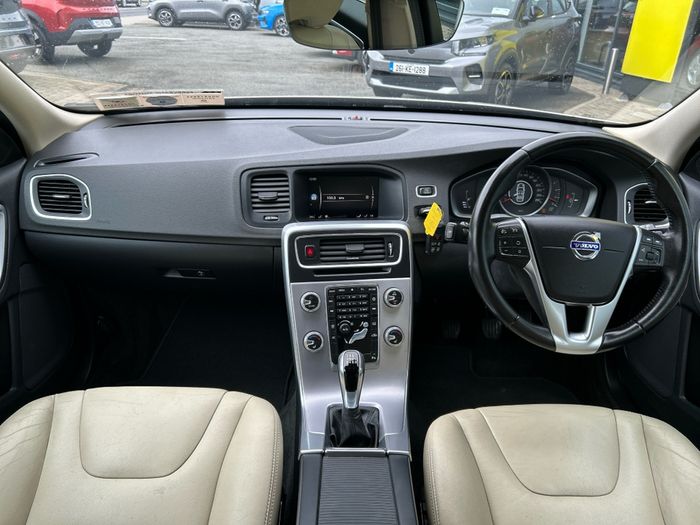 Volvo V60 2017