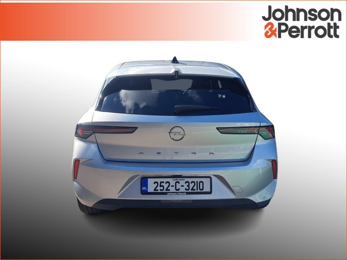 Opel Astra 2025