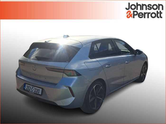 Opel Astra 2025